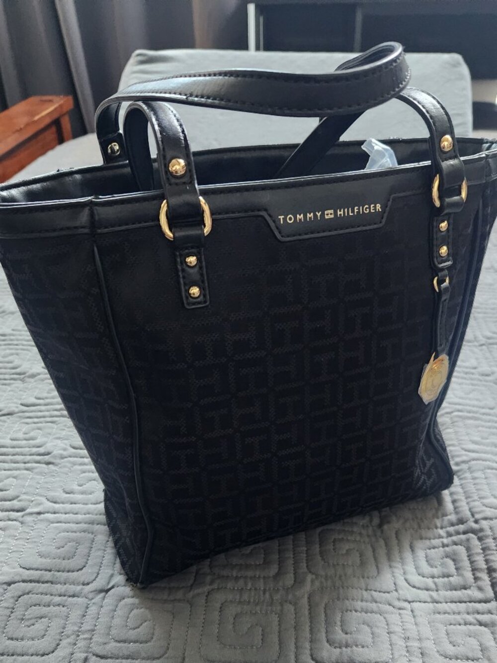 Tommy Hilfiger Shopping Tote